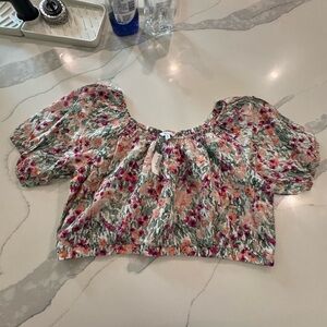 Reitmans Pink and Gray Puff Sleeve Crop Blouse